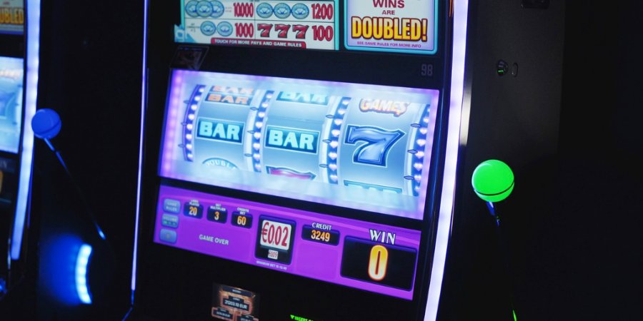 Chasing the Big Win: An In-Depth Guide to Slot Machine Jackpots