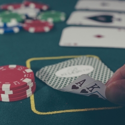How to Learn to Gamble in an Online Casino